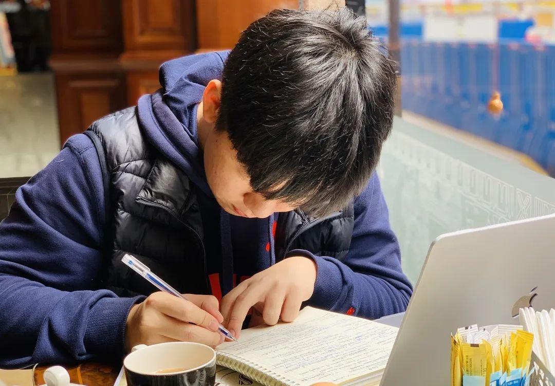 人物|张博浛:生物化学中的双面学霸图片_16383 人物|张博浛:生物化学中的双面学霸图片_16383