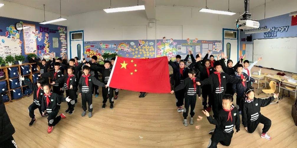 倾听音乐的声音——记双语部四年级迎新活动图片_1023 倾听音乐的声音——记双语部四年级迎新活动图片_1023