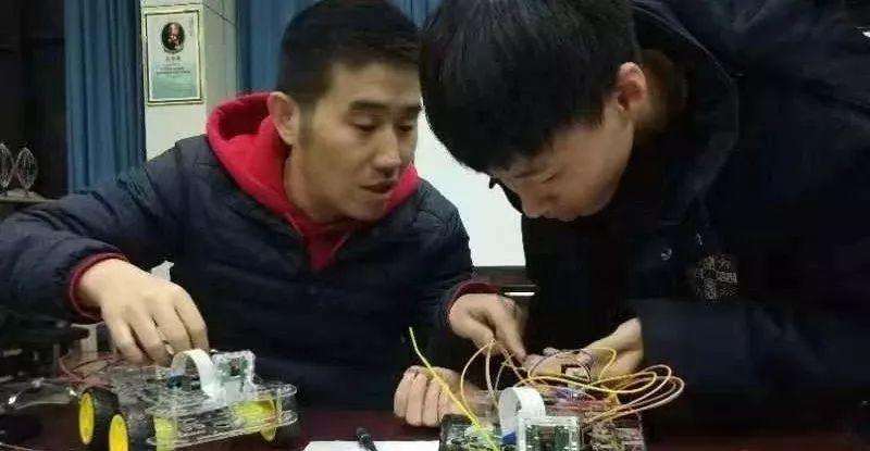剑桥国际高中“未来交通”AI编程课程正式上线！图片_8191