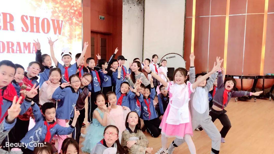 唱演春天--万源英语故事秀 “Singing Spring——Wanyuan Story Teller Show”图片_8191