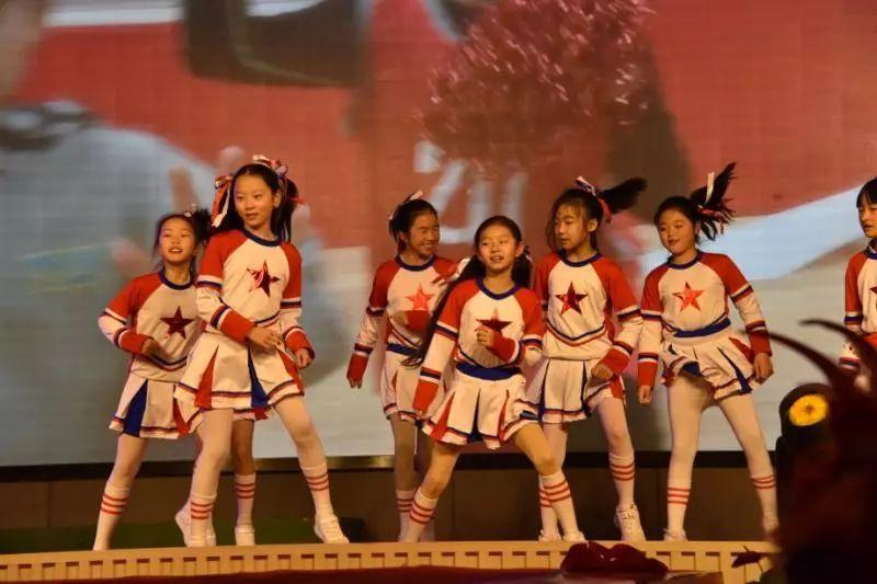 世外小学2019年"倾听音乐的心声”主题迎新活动图片_431359146674410236714672241392314090778194310760649159697657763987455 世外小学2019年"倾听音乐的心声”主题迎新活动图片_431359146674410236714672241392314090778194310760649159697657763987455