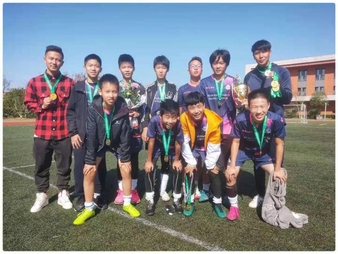 喜报|铁血队长和足球小将的拼搏——星校U15足球队SSSA比赛再次夺冠!图片_63 喜报|铁血队长和足球小将的拼搏——星校U15足球队SSSA比赛再次夺冠!图片_63