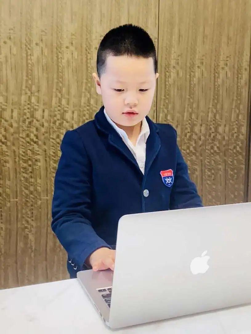 获奖名单 | 德英乐“学生说“英语演讲大会结束,你不知道的有关云比赛的事图片_262143 获奖名单 | 德英乐“学生说“英语演讲大会结束,你不知道的有关云比赛的事图片_262143