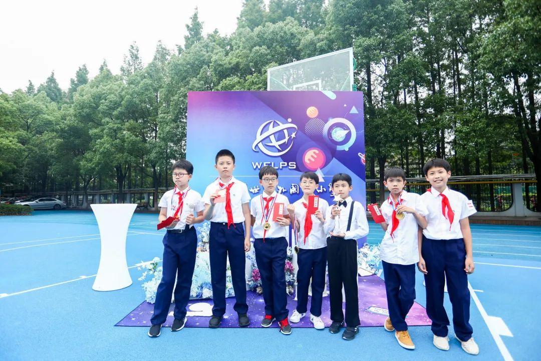 预见未来的自己——世外小学双语部五年级毕业典礼图片_9007199254740991
