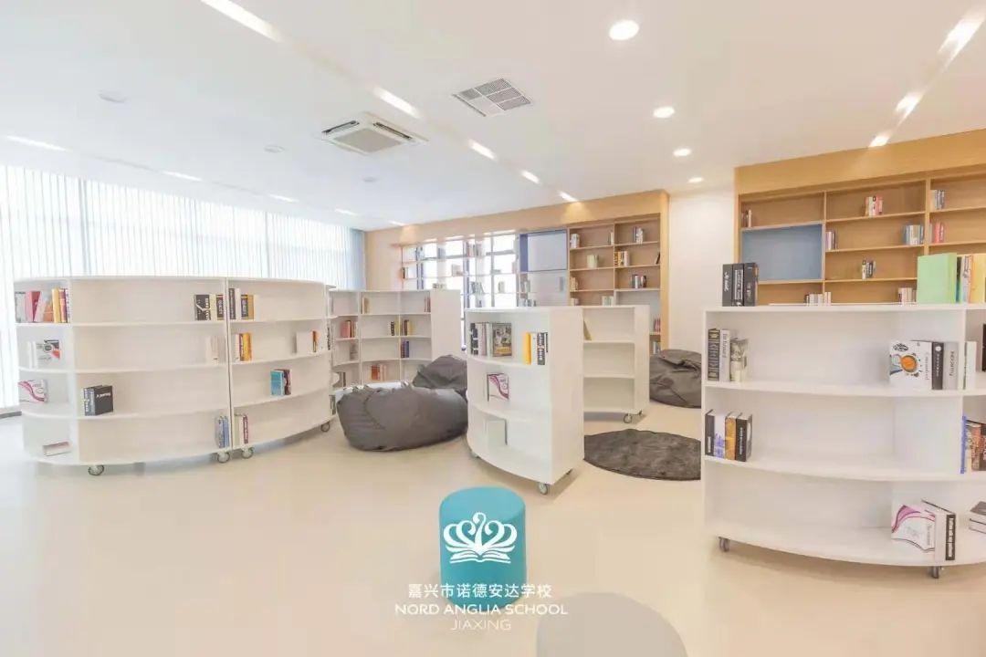 报名参加3月21日线上校园开放日直播活动|Welcome to Join Our Virtual Open Day图片_2047