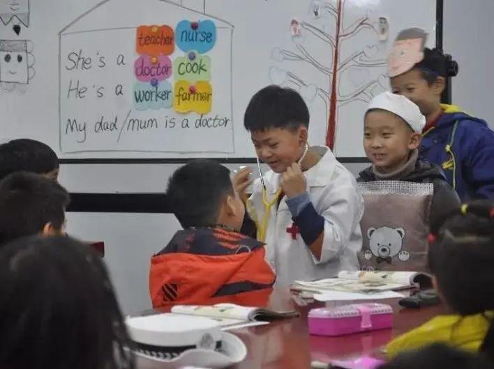 @光华学子，快来找你的专属思念瓶，把对学校思念装进去！记得截图发圈哦~图片_1125899906842623