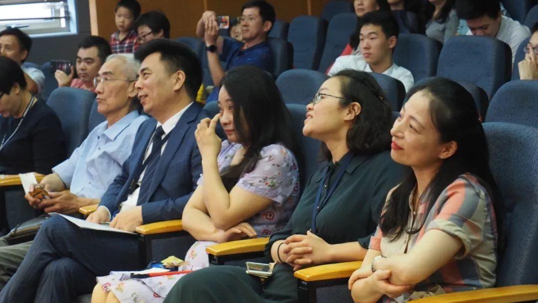 祝福初三毕业生，你们将继续追梦在星辰大海之间图片_134217727