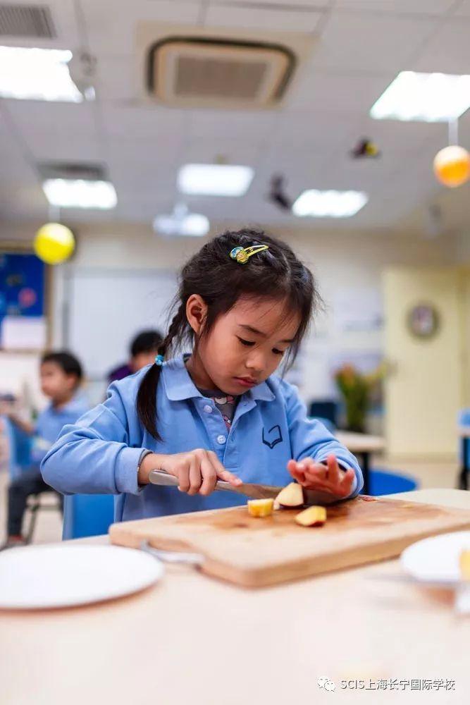 Fun and Exploration at ECE's Family Fall Harvest Festival图片_63