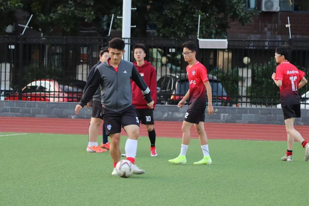 足球联赛 | 上实剑桥 vs 平和图片_32767