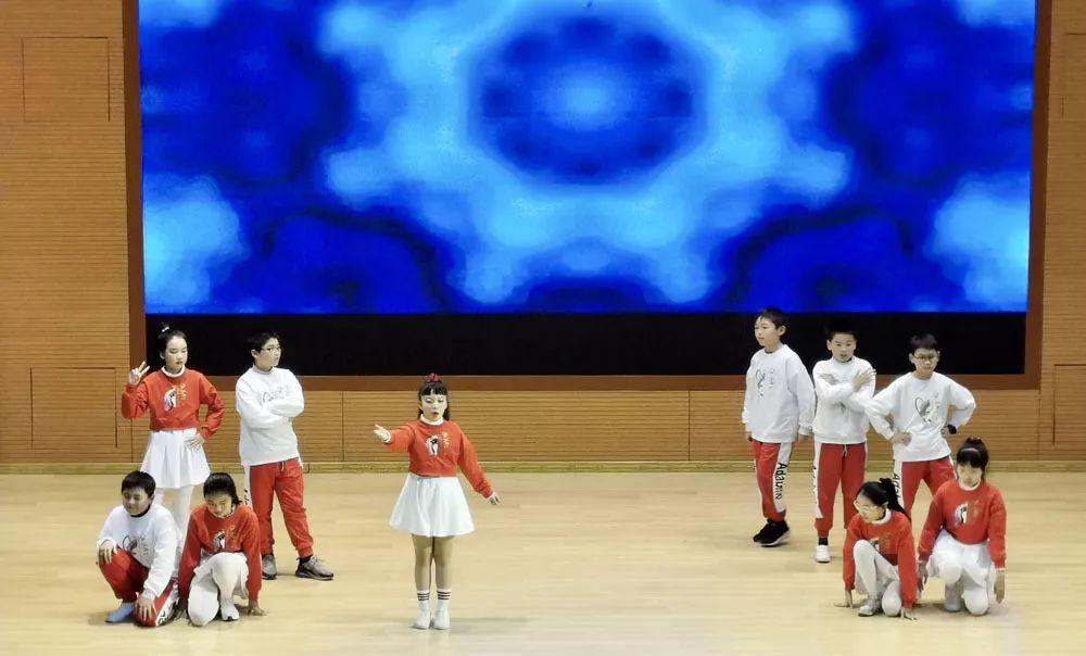 新年快乐！拥抱未来！图片_2097151