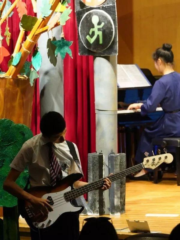 语言与戏剧的完美邂逅 Grade 7 Drama day-The story of us图片_31 语言与戏剧的完美邂逅 Grade 7 Drama day-The story of us图片_31