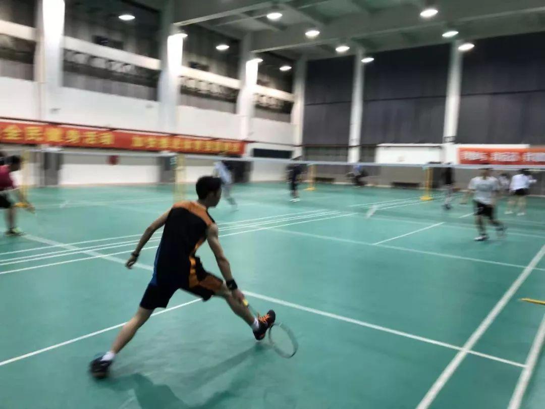 谁羽争锋——记光华剑桥第一届As年级羽毛球赛图片_511 谁羽争锋——记光华剑桥第一届As年级羽毛球赛图片_511