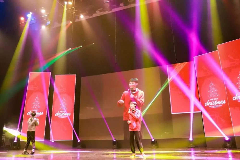 Seasons of Love——上海市实验学校国际部圣诞联欢活动图片_268435455