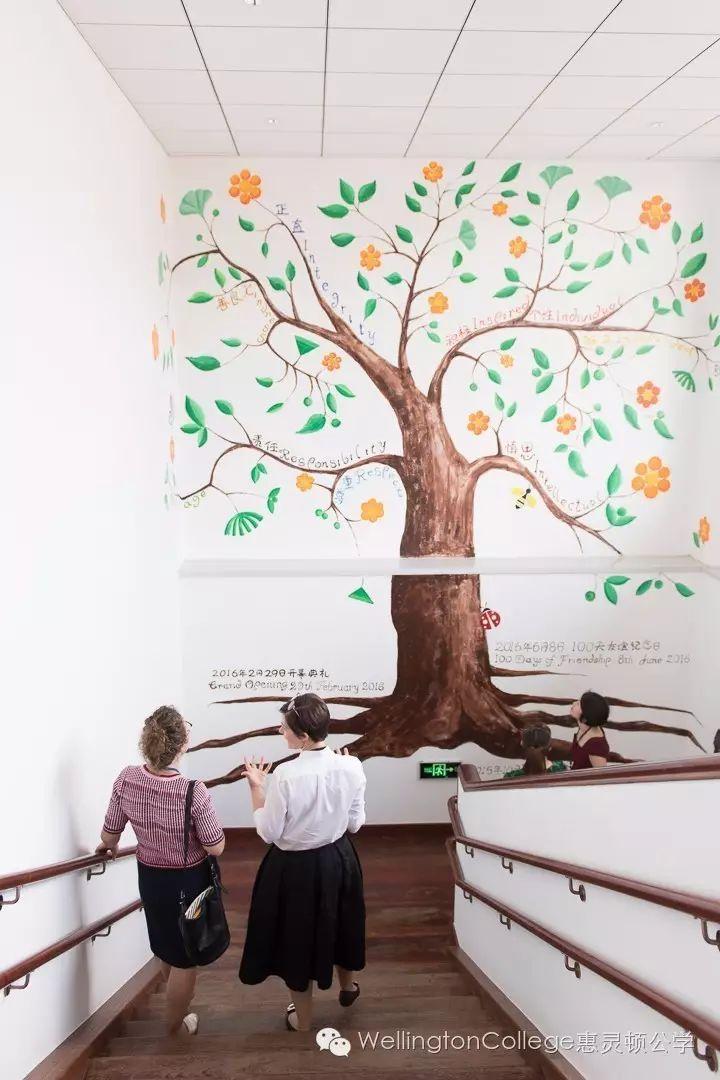 英国驻华大使馆教育与技能发展署主任访问上海惠灵顿 Anna Shotbolt Visits Wellington College图片_255