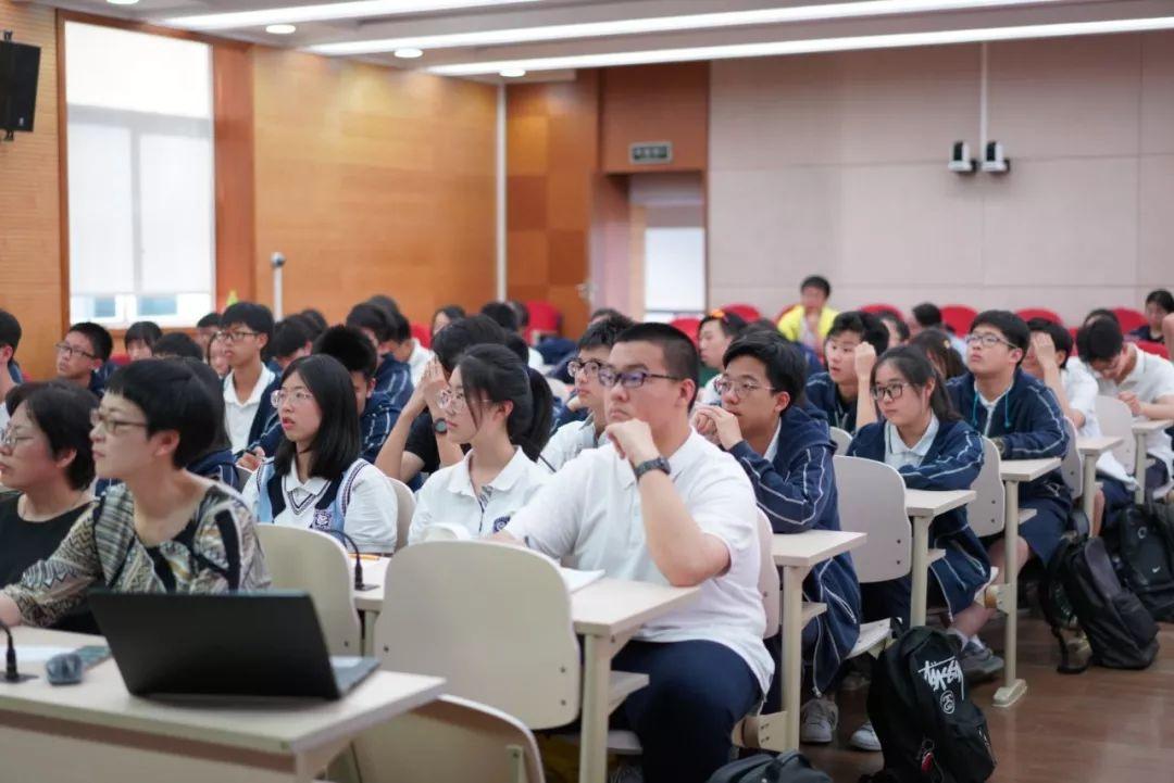 百舸争流奋楫者当先，万木竞秀傲寒者夺魁 | 记西南位育中学国际部第五届学生代表大会图片_3