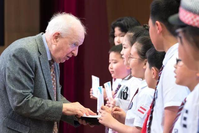 协和第十三届英语脱口秀欢乐闭幕,这些新技能你get了吗?| SUIS 13th English Talk Show图片_1125899906842623 协和第十三届英语脱口秀欢乐闭幕,这些新技能你get了吗?| SUIS 13th English Talk Show图片_1125899906842623