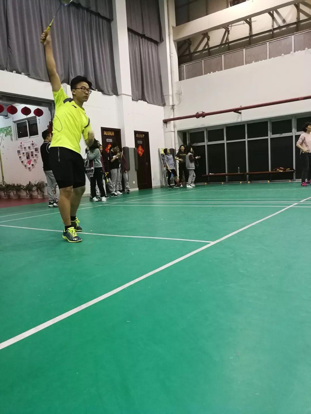 谁羽争锋——记光华剑桥第一届As年级羽毛球赛图片_63 谁羽争锋——记光华剑桥第一届As年级羽毛球赛图片_63