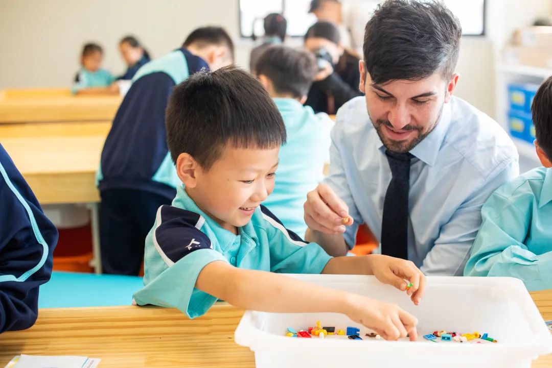校长说 是什么使宁波诺德安达与众不同 Principal's Message What Makes Us Special?图片_7 校长说 是什么使宁波诺德安达与众不同 Principal's Message What Makes Us Special?图片_7