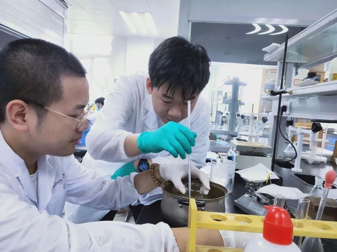 人物|张博浛:生物化学中的双面学霸图片_32767 人物|张博浛:生物化学中的双面学霸图片_32767