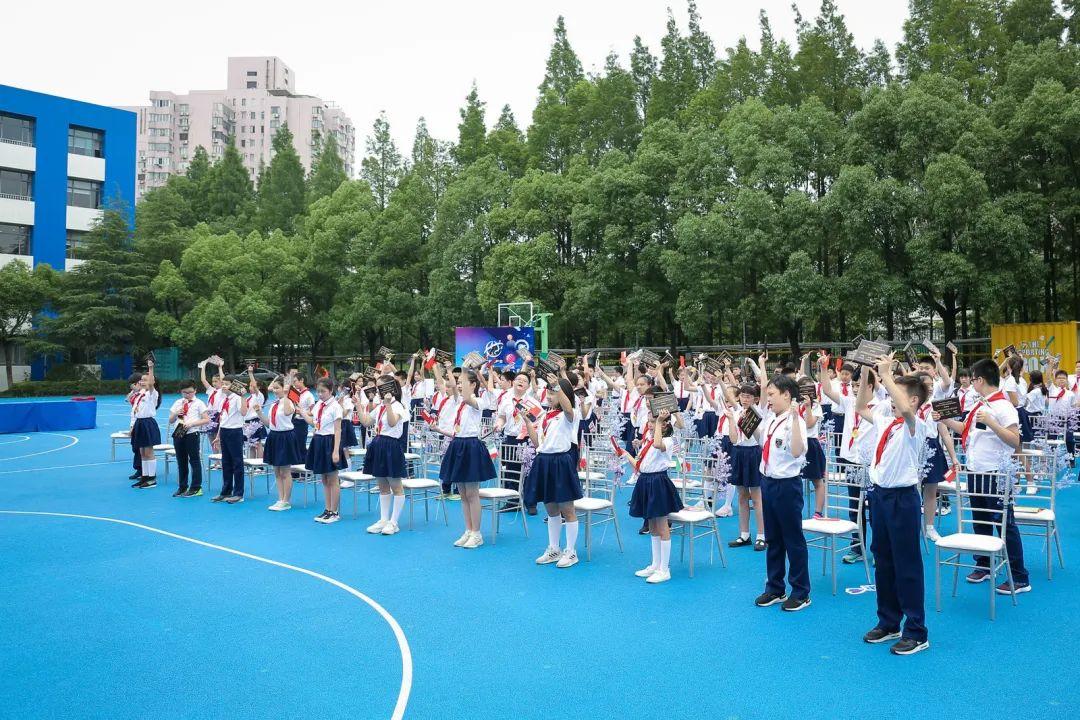 预见未来的自己——世外小学双语部五年级毕业典礼图片_8796093022207