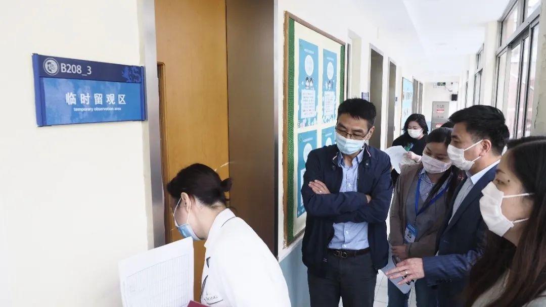区教育局领导莅临我校指导开学准备工作图片_16777215 区教育局领导莅临我校指导开学准备工作图片_16777215