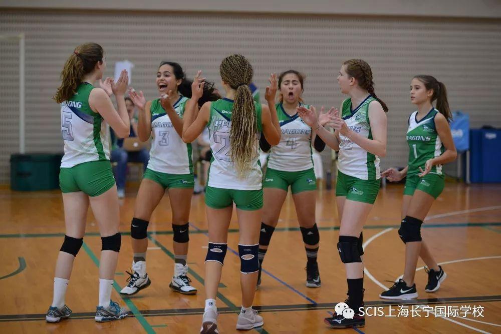 Varsity Girls Crowned Back-to-Back ACAMIS Volleyball Champions!图片_7