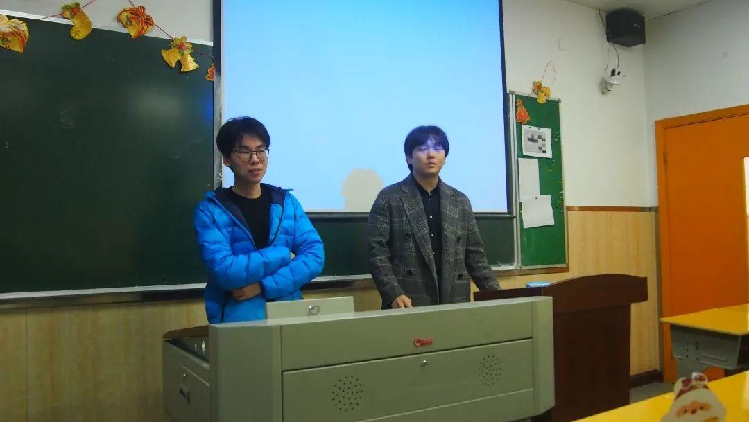 热烈庆祝MicroBiz!未来商业领袖峰会上外立泰校内赛圆满成功图片_524287 热烈庆祝MicroBiz!未来商业领袖峰会上外立泰校内赛圆满成功图片_524287