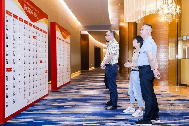 光华剑桥2020届学生家长代表毕业典礼致辞图片_127