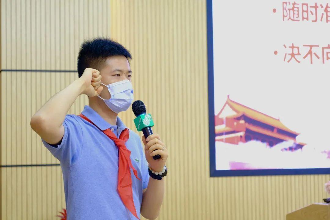誓言当用行动实践,青春当以志向引领 ——记七年级铭言宣誓仪式图片_127 誓言当用行动实践,青春当以志向引领 ——记七年级铭言宣誓仪式图片_127