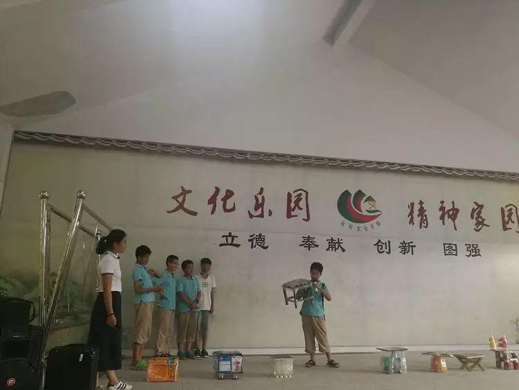 别样实践别样情 ——记初中部六年级大别山社会实践图片_1048575