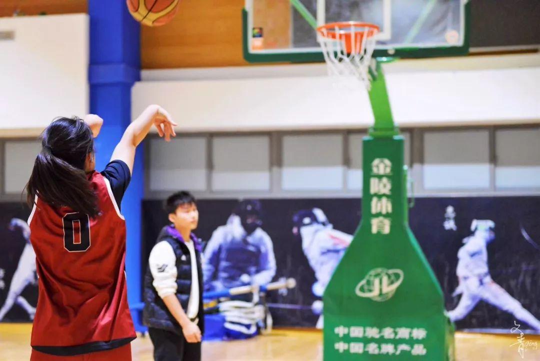 巾帼不让须眉 | 上实 vs 协和女篮友谊赛图片_8388607 巾帼不让须眉 | 上实 vs 协和女篮友谊赛图片_8388607