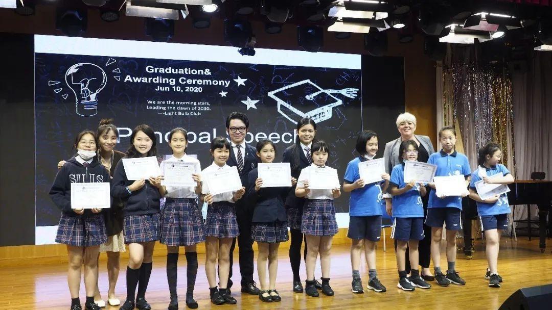 灯泡俱乐部的光耀时刻Light Bulb Club remains blaze in 2020s图片_1048575 灯泡俱乐部的光耀时刻Light Bulb Club remains blaze in 2020s图片_1048575