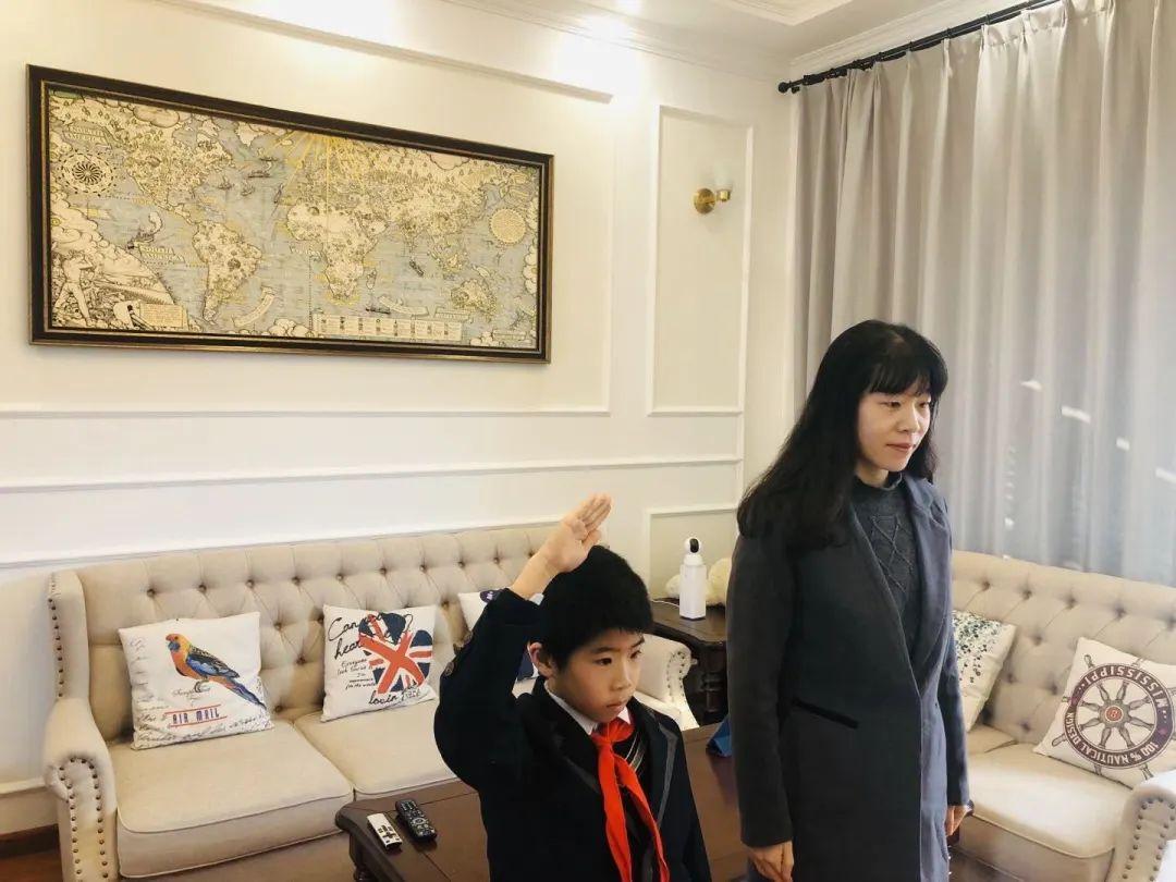“春天就在不远处”——尚德实验学校线上升旗仪式图片_2251799813685247