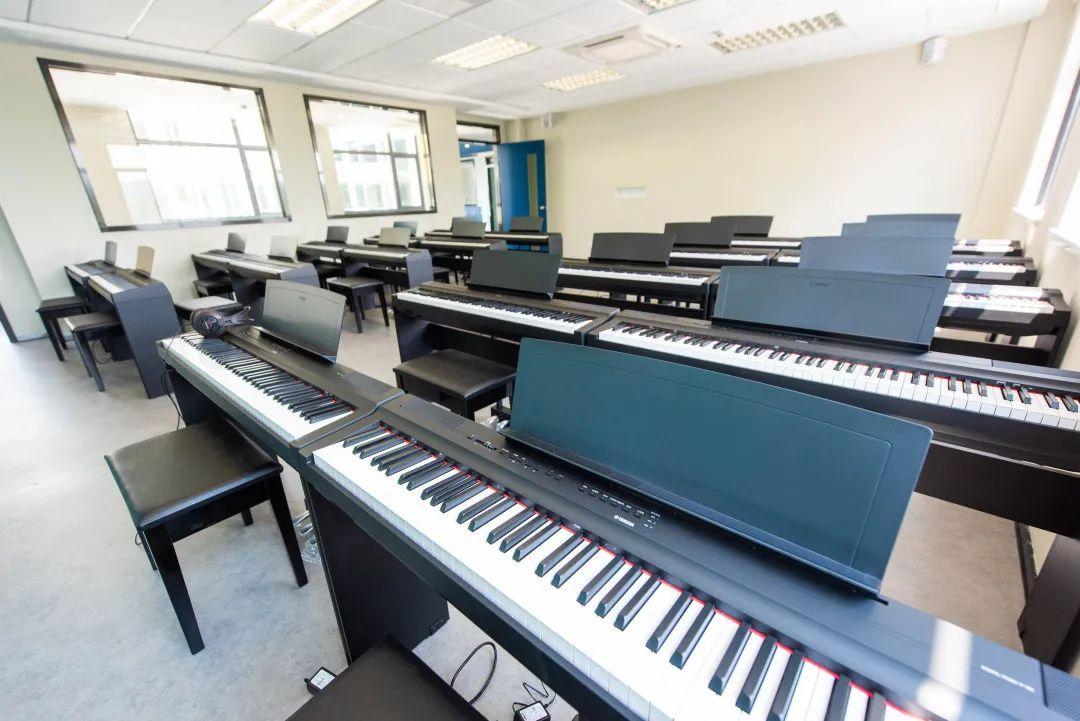 国际化设施保证国际化教育 Our investments in our schools in China图片_262143 国际化设施保证国际化教育 Our investments in our schools in China图片_262143