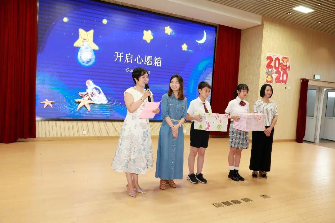 爱在星辰，甜蜜闪耀——上海市实验学校国际部（浦东）2015级学生毕业典礼图片_1125899906842623