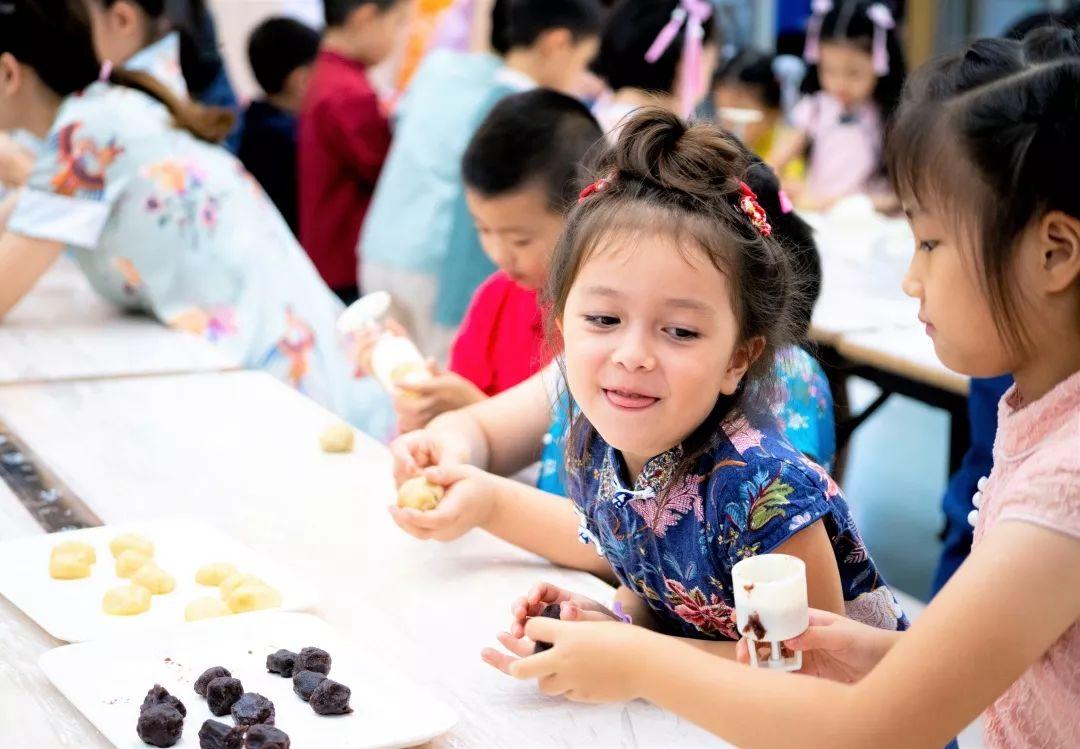 月映协和分外圆,中秋节快乐 | Let's celebrate the Mid-Autumn Festival!图片_2047 月映协和分外圆,中秋节快乐 | Let's celebrate the Mid-Autumn Festival!图片_2047