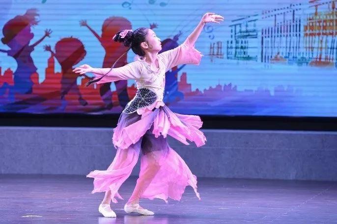 “暮夏之夜”社区公益汇演——新时代纳凉晚会的“回响”图片_16777215 “暮夏之夜”社区公益汇演——新时代纳凉晚会的“回响”图片_16777215