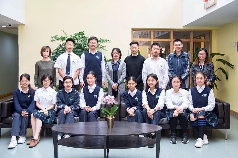 向内发掘   对外探索 ——记“与校长共进午餐” 校长特别奖获奖学生座谈活动图片_1
