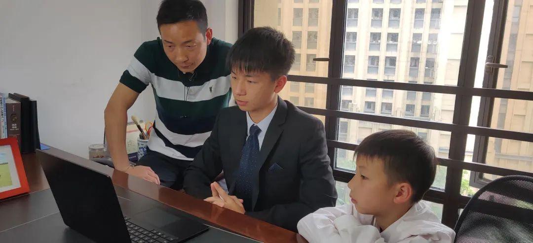 毕业典礼 | 此去前程似锦,归来仍是少年——记民办位育中学DP线上毕业典礼图片_18446744073709551615 毕业典礼 | 此去前程似锦,归来仍是少年——记民办位育中学DP线上毕业典礼图片_18446744073709551615