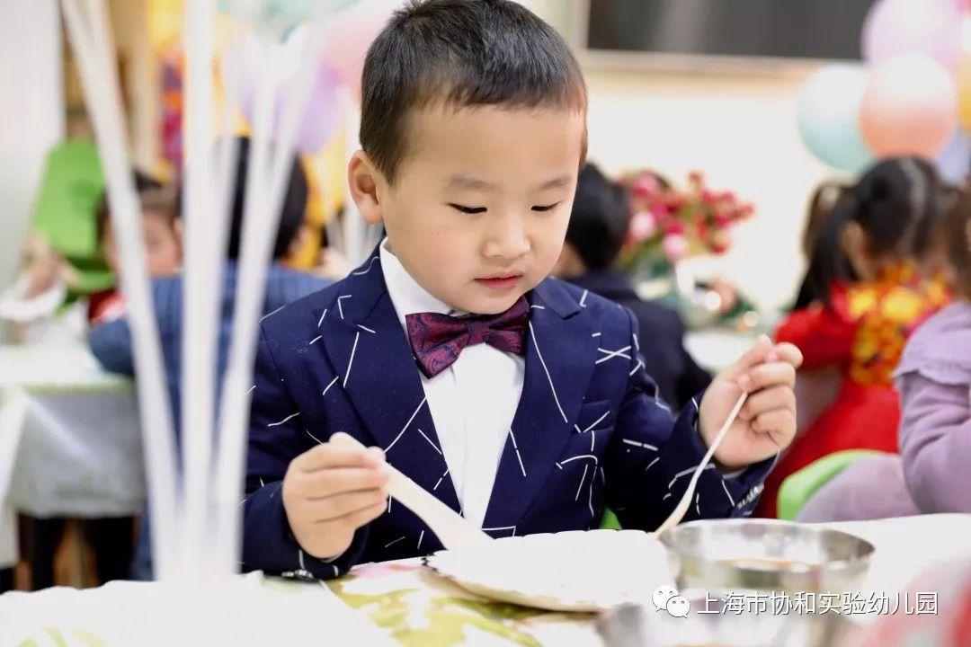 快乐聚餐 快乐迎新图片_35184372088831 快乐聚餐 快乐迎新图片_35184372088831