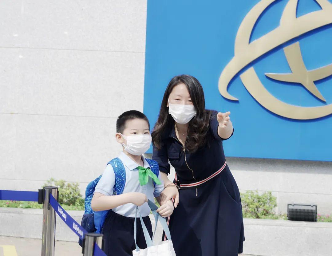 孩子们都回来了!这令人难忘的一天图片_15 孩子们都回来了!这令人难忘的一天图片_15