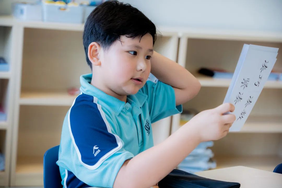 Spelling Bee 活动开始了,让我们一起感受拼读的力量。图片_15 Spelling Bee 活动开始了,让我们一起感受拼读的力量。图片_15