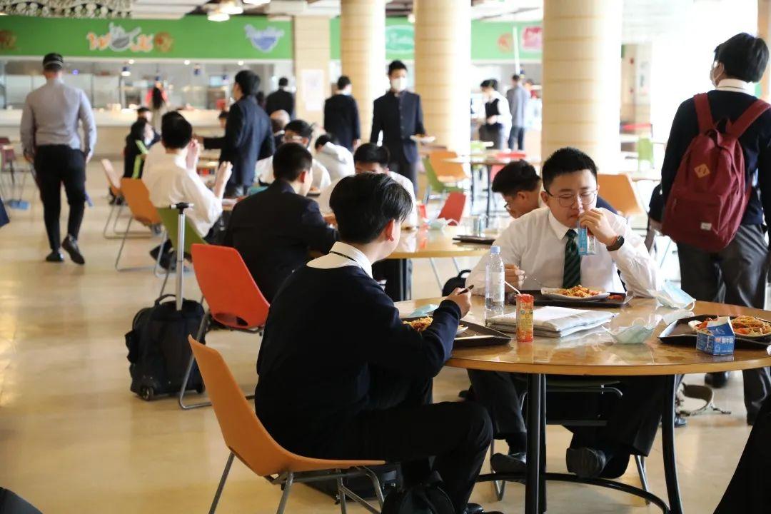Pao School cheers resumption of classes at Songjiang campus图片_63