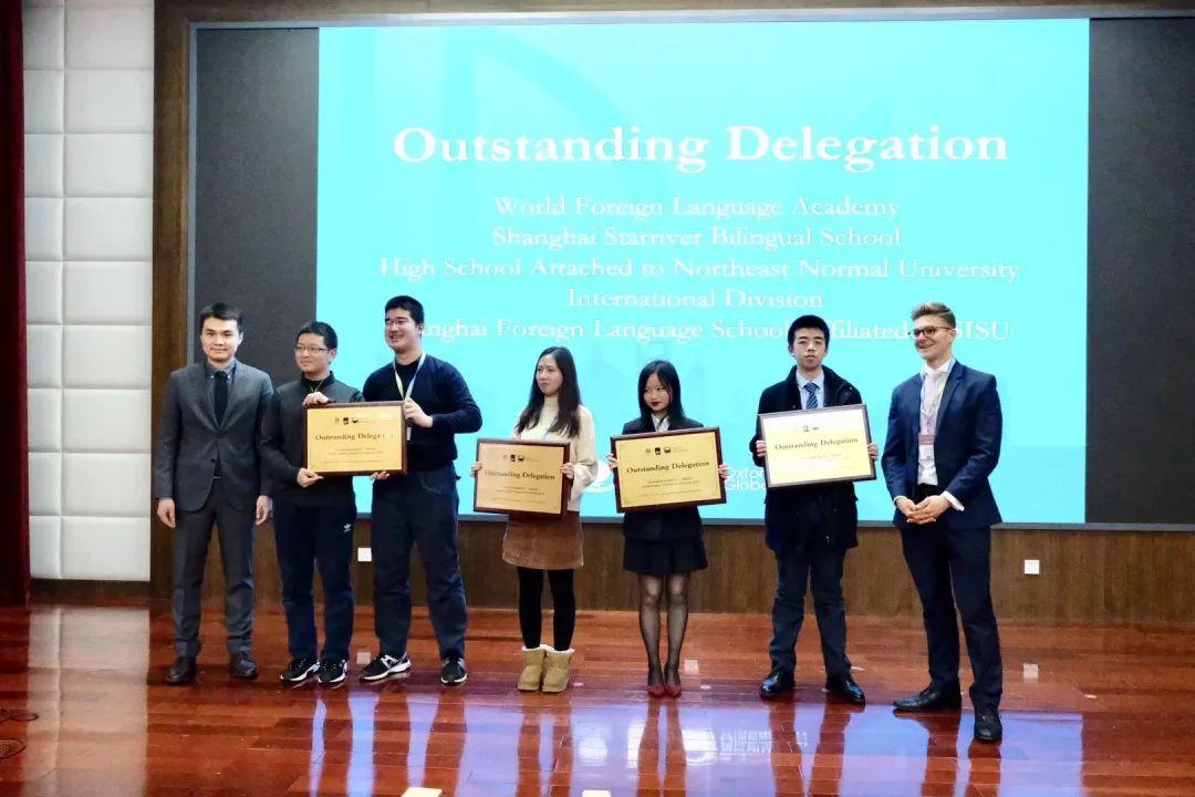 【2020届DP学子风采录】翻动过去的书页,向着“地平线”图片_16383 【2020届DP学子风采录】翻动过去的书页,向着“地平线”图片_16383