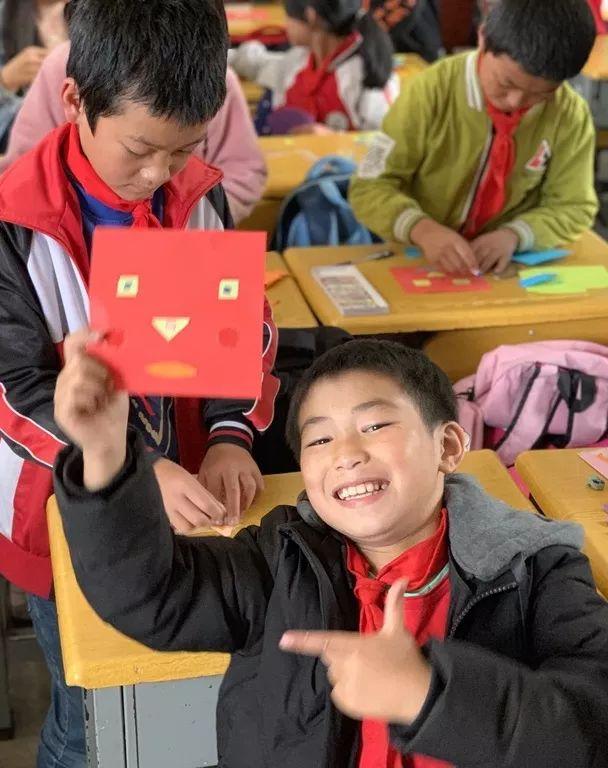 为爱守护,益行青春 | 记西南位育中学国际部2019学年元阳公益行助学活动 2图片_255 为爱守护,益行青春 | 记西南位育中学国际部2019学年元阳公益行助学活动 2图片_255