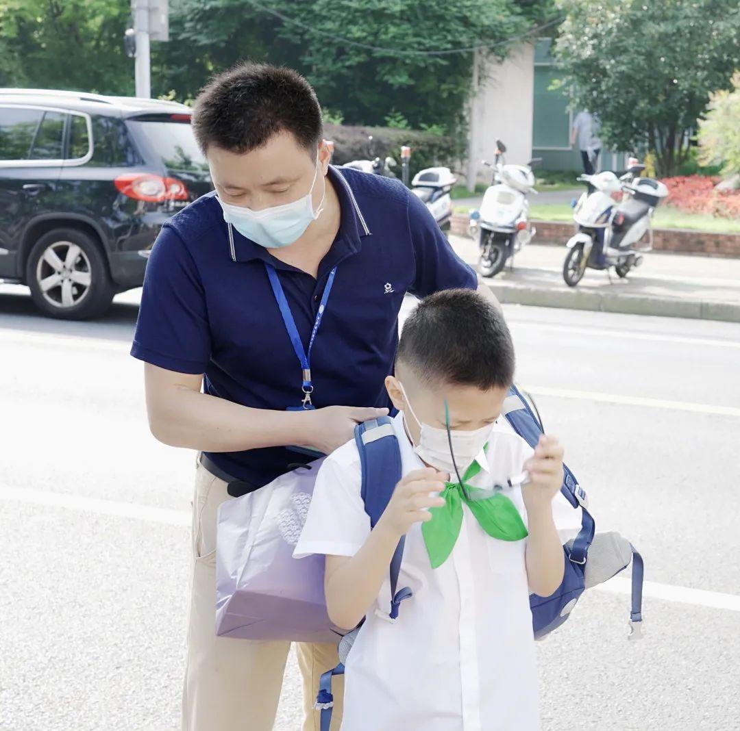 孩子们都回来了!这令人难忘的一天图片_31 孩子们都回来了!这令人难忘的一天图片_31