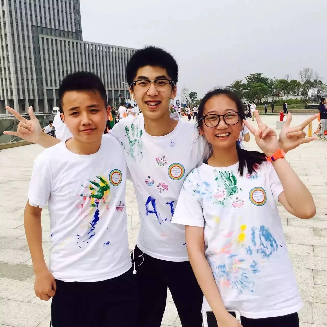 Add some color to your life!——国际部高中滴水湖color run炫彩青春图片_67108863