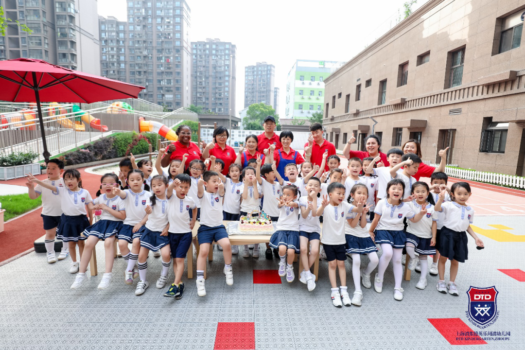 我们毕业啦!We are graduates!图片_281474976710655 我们毕业啦!We are graduates!图片_281474976710655