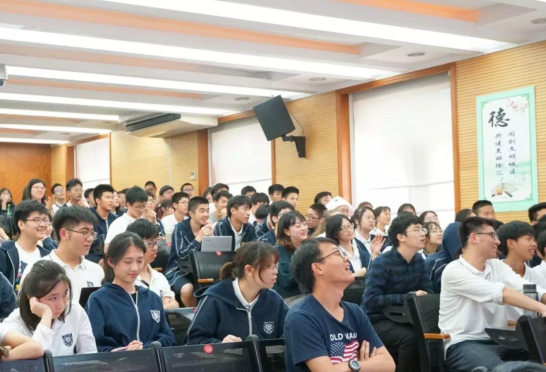 初夏研学激奋进,薪火相传西位情 | 记西南位育国际部18届学长学姐分享会图片_1 初夏研学激奋进,薪火相传西位情 | 记西南位育国际部18届学长学姐分享会图片_1