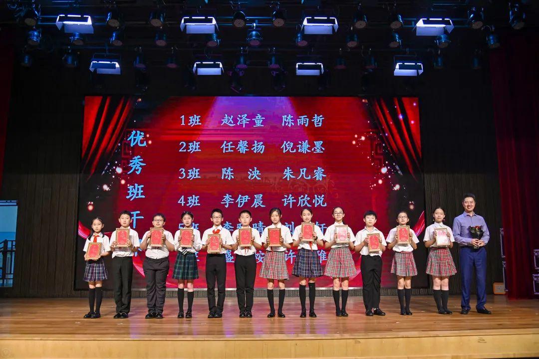 少年立志 笃行致远图片_549755813887 少年立志 笃行致远图片_549755813887